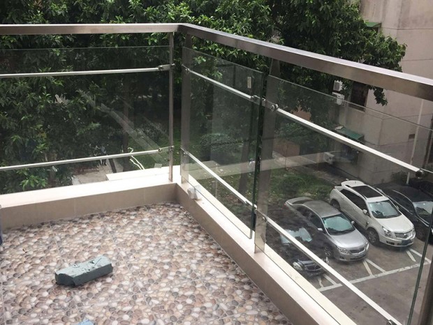 不锈钢护栏立柱